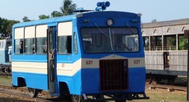 kubareisen Kuba Bahnreisen Schienenbus