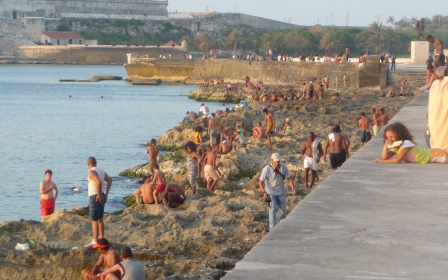 Kuba Malecon  -  Familienvergnügen am Malecon, Havanna